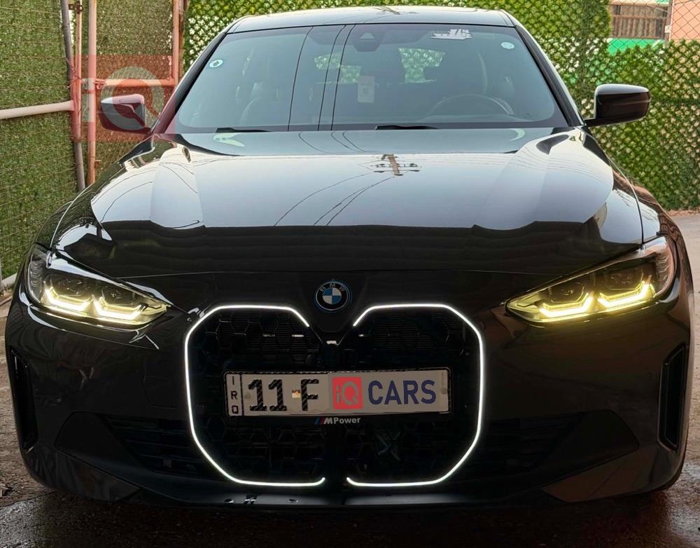 BMW i4